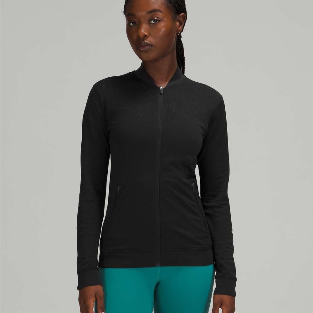 NWT Lululemon Seamless Training Jacket - Black
